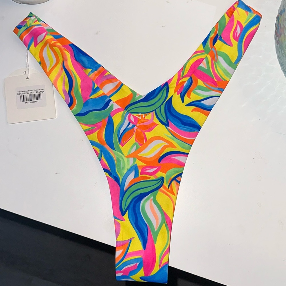 Kulani Kinis Y Cheeky Bikini Bottom